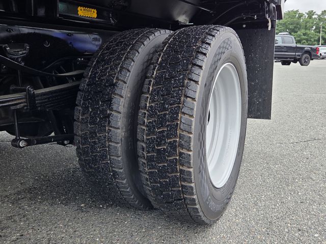 2026 Ford F-550 Super Duty Chassis Cab XL - Photo 35