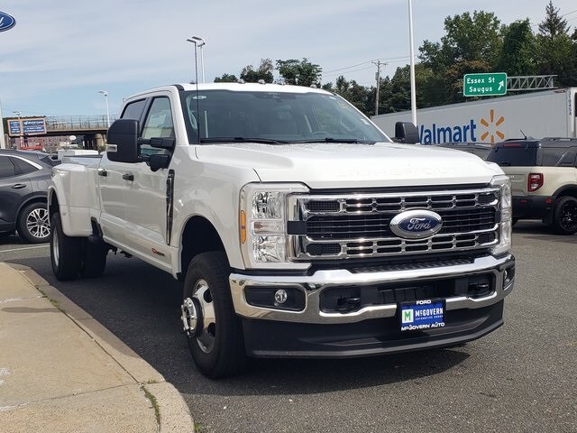 2026 Ford F-350 photo 4