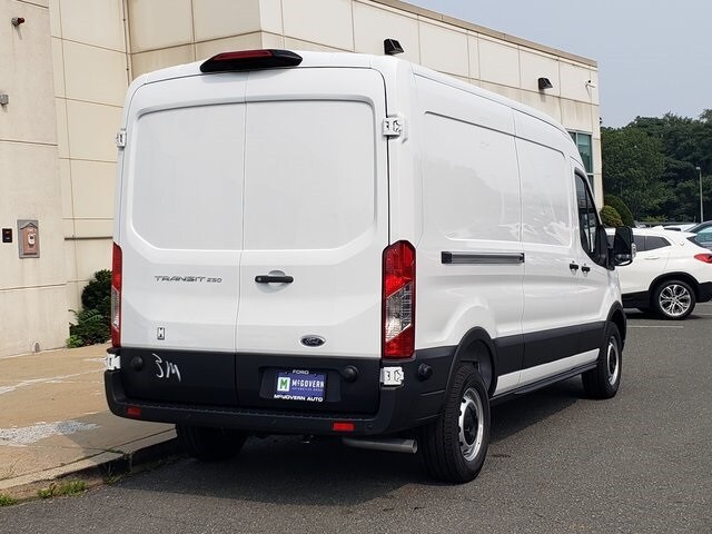 2025 Ford Transit photo 3