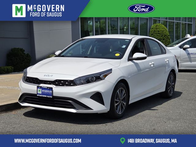 2023 Kia Forte LXS AT's photo