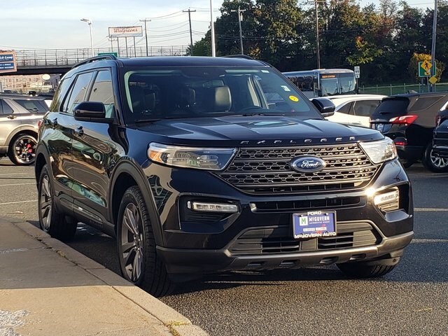 2022 Ford Explorer XLT photo 3