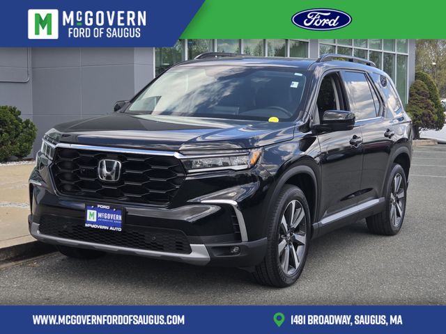 2023 Honda Pilot Touring AWD's photo