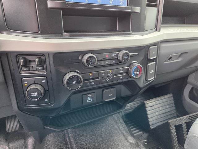 2026 Ford F-550 Super Duty Chassis Cab XL - Photo 21