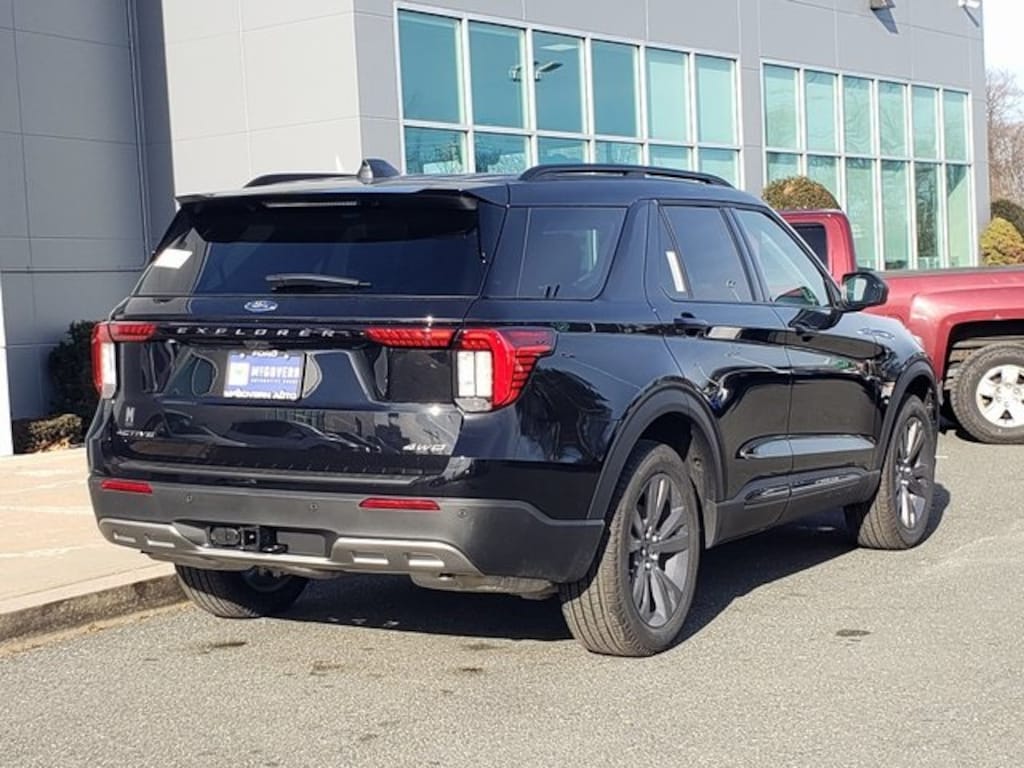 New 2026 Ford Explorer Active SUV