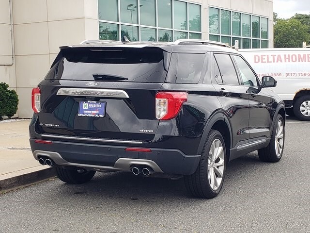 2022 Ford Explorer Platinum photo 3