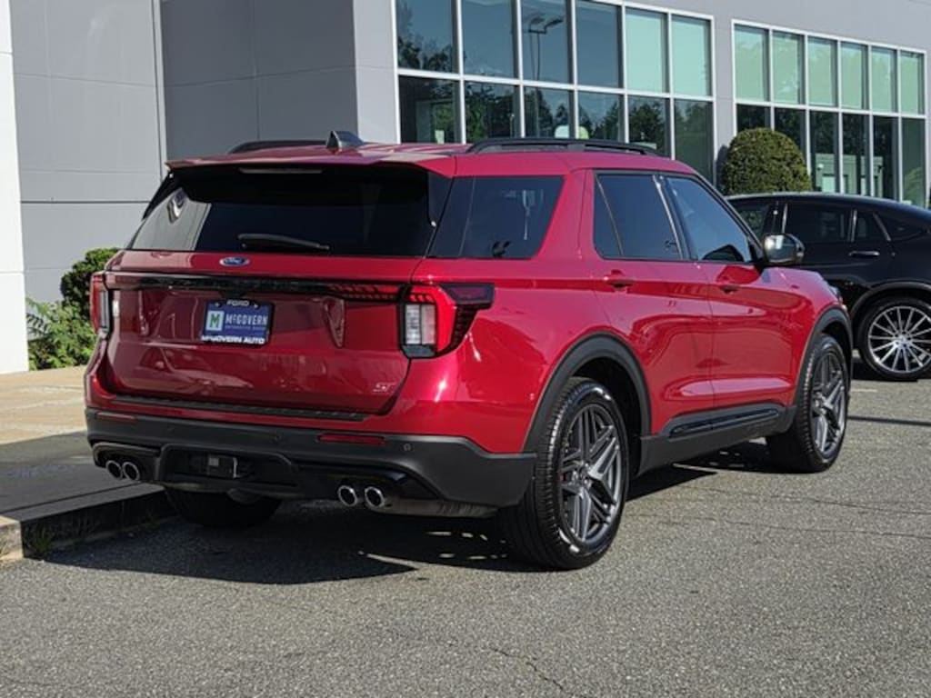 Used 2025 Ford Explorer ST SUV