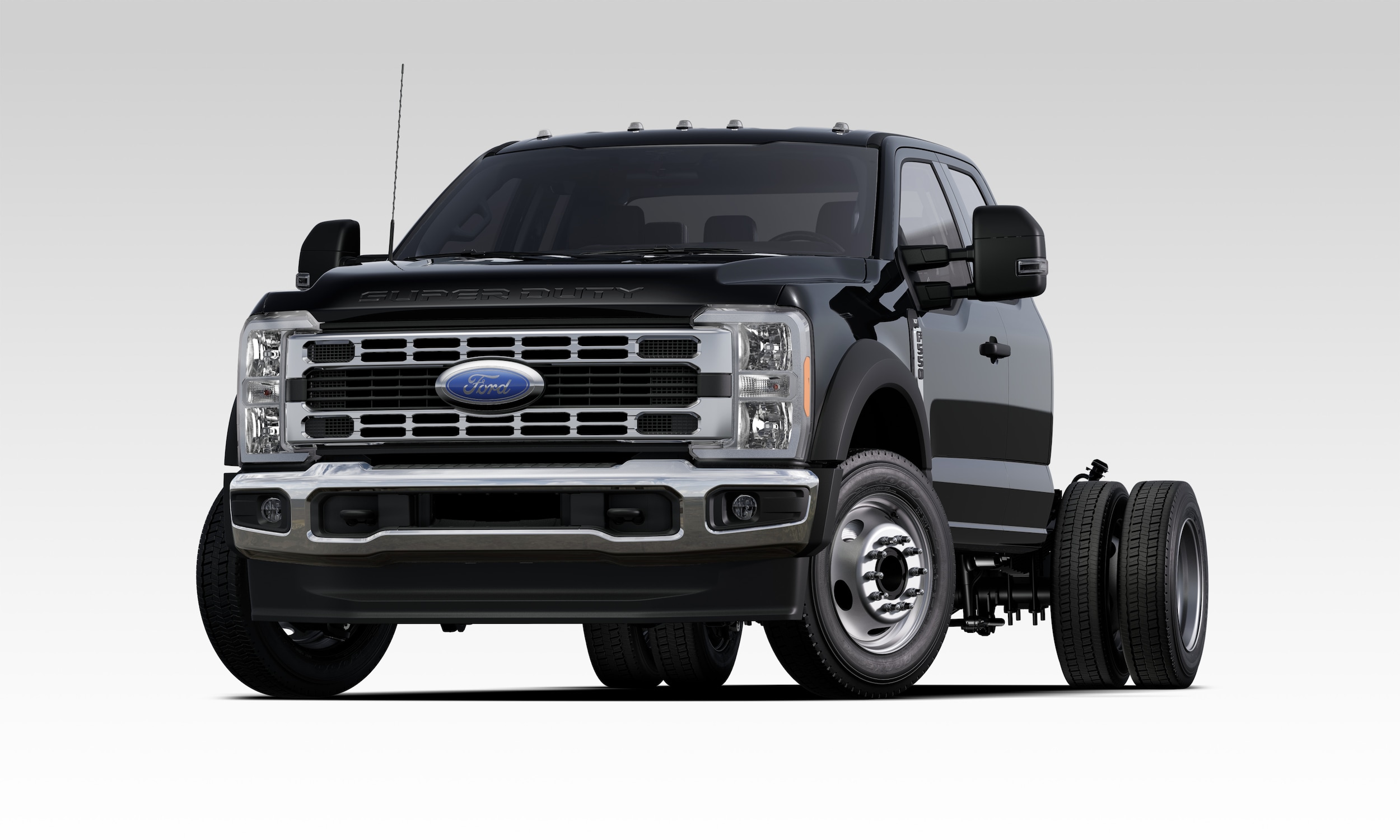  Blue Ford F-550 Chassis