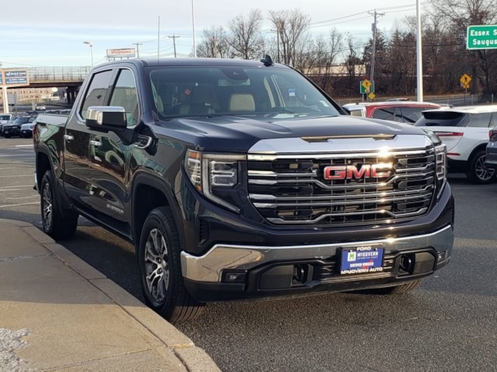 Certified 2025 GMC Sierra 1500 SLT Truck