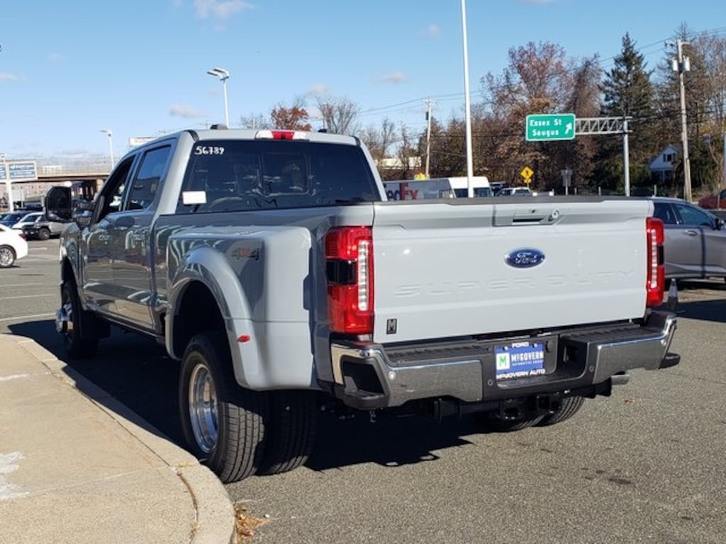 New 2026 Ford F-350SD Lariat Truck
