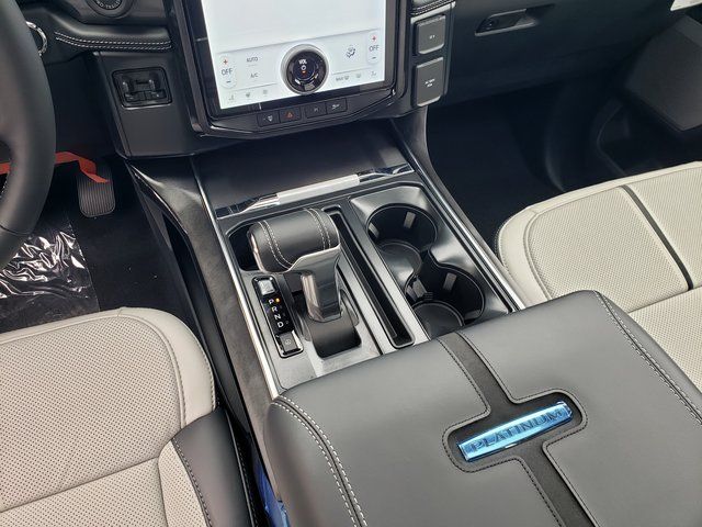 2025 Ford F-150 Lightning Platinum - Photo 18