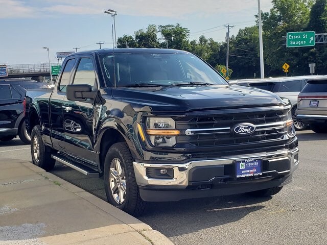 2025 Ford F-150 XLT photo 4