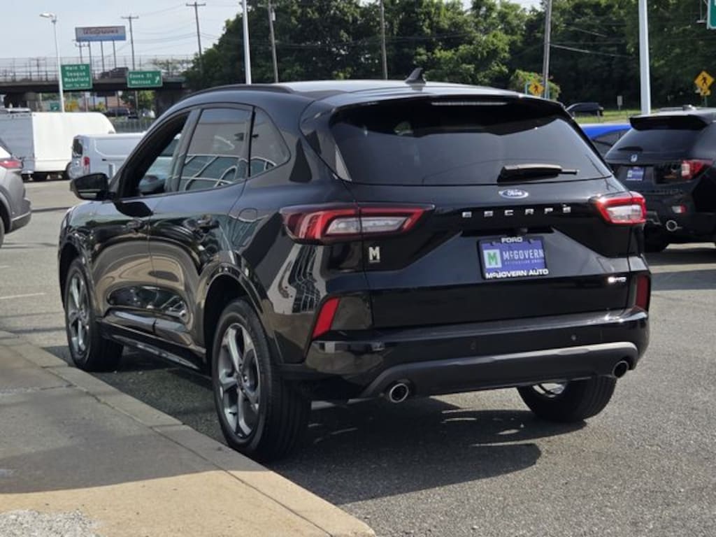 Used 2023 Ford Escape ST-Line Select SUV