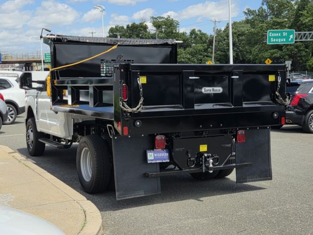 New 2026 Ford F-350SD XL Chassis