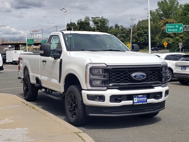 2026 Ford F-350 photo 4