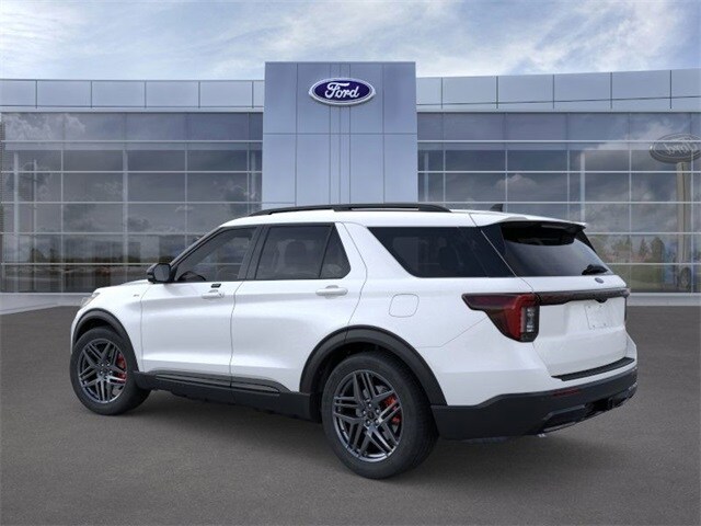 2026 Ford Explorer ST-Line photo 2