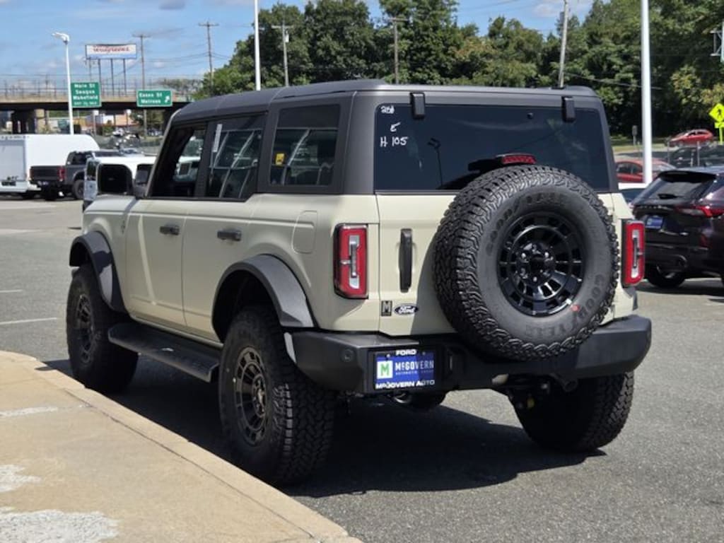 New 2026 Ford Bronco Outer Banks SUV
