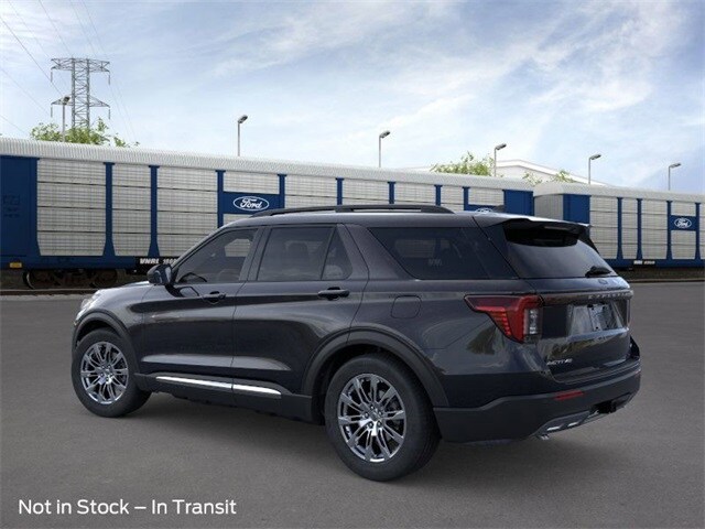 2025 Ford Explorer photo 3