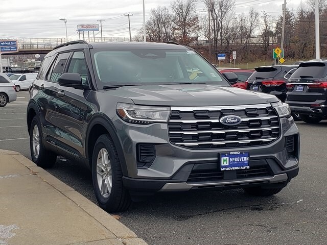 2026 Ford Explorer photo 2