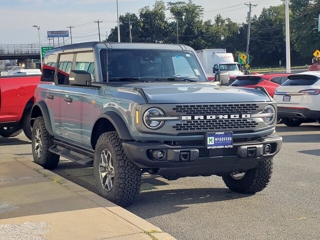 2025 Ford Bronco Badlands photo 4