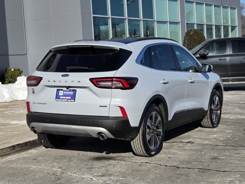 Used 2025 Ford Escape Hybrid Platinum SUV