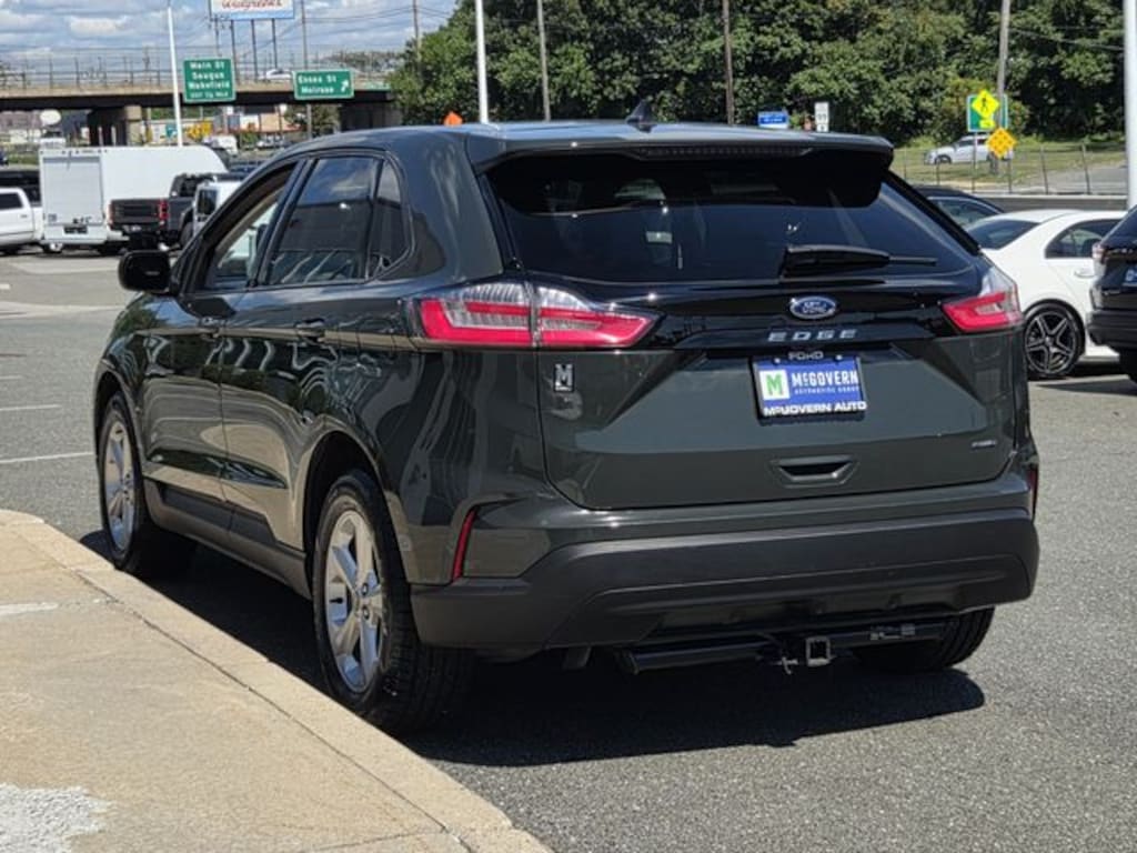 Used 2024 Ford Edge SE SUV