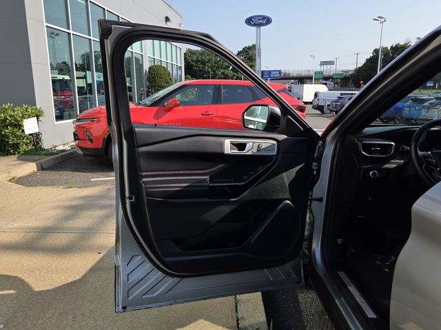 2023 Ford Explorer ST-LINE - Photo 11