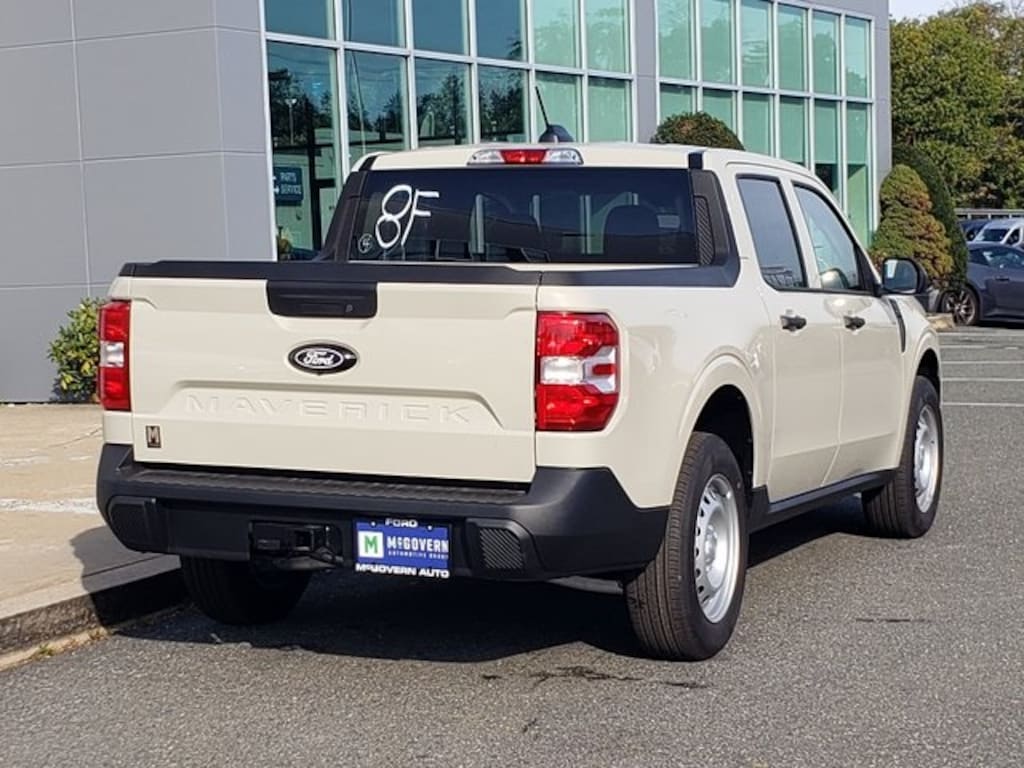 New 2025 Ford Maverick XL Truck