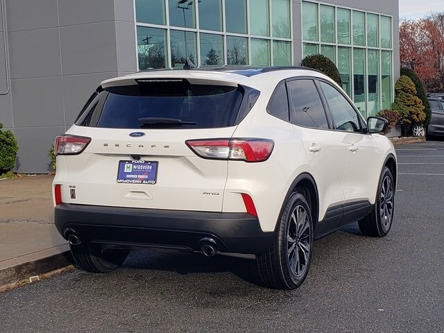 2022 Ford Escape SE photo 3