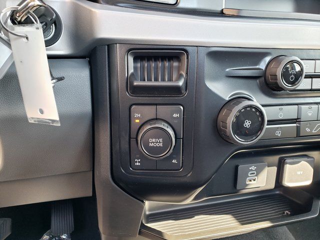 2026 Ford F-350 Super Duty XL - Photo 18