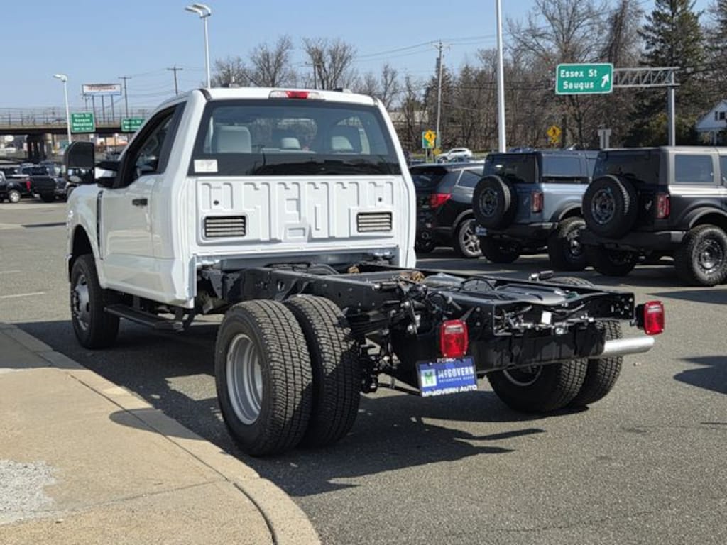 New 2026 Ford F-350SD XL Chassis