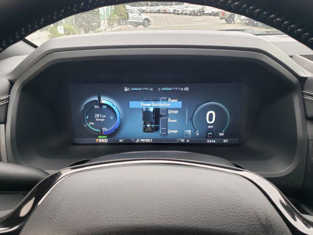 2025 Ford F-150 Lightning Platinum - Photo 31