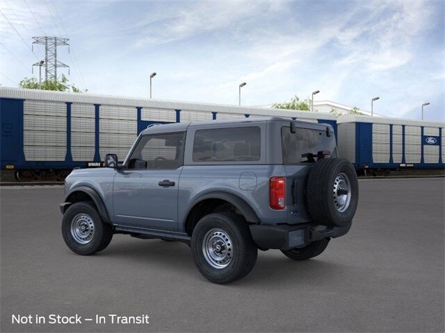 2025 Ford Bronco Base photo 4