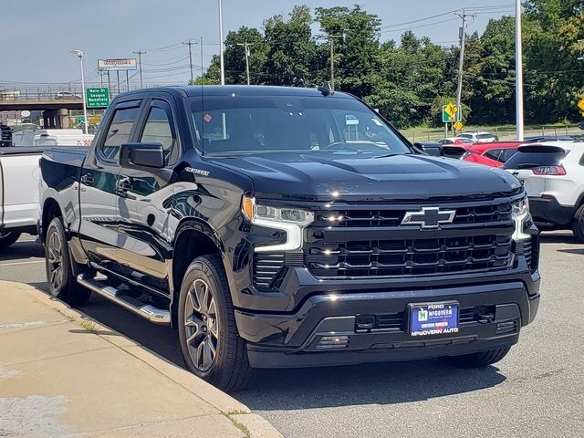 2023 Chevrolet Silverado 1500 RST photo 4
