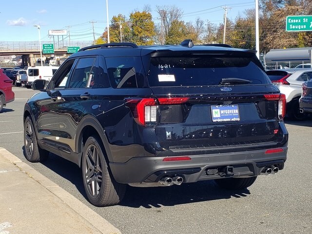 2026 Ford Explorer ST photo 2