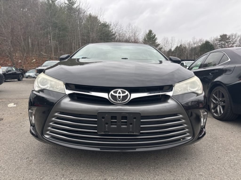 Used 2017 Toyota Camry LE Sedan