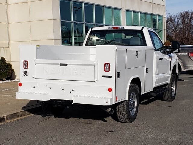 2024 Ford F-250 photo 2
