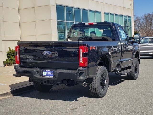 2025 Ford F-250 XL photo 3