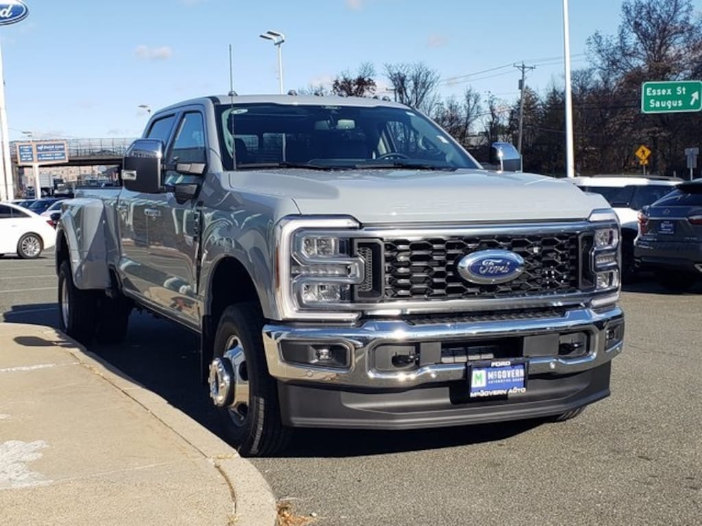 New 2026 Ford F-350SD Lariat Truck