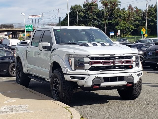 2025 Ford F-150 Raptor photo 4