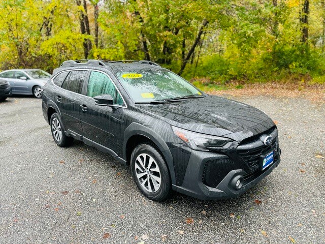 2025 Subaru Outback Premium photo 3