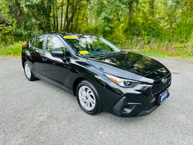 2025 Subaru Impreza Base photo 3