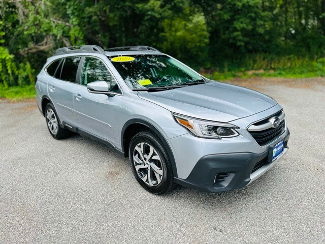 2022 Subaru Outback Limited photo 3