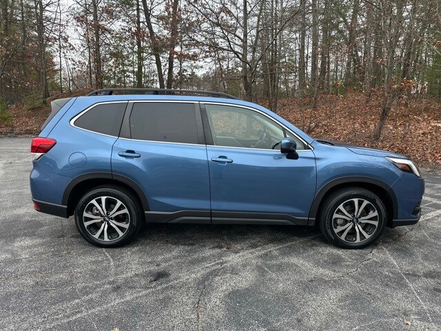 2024 Subaru Forester Limited photo 4