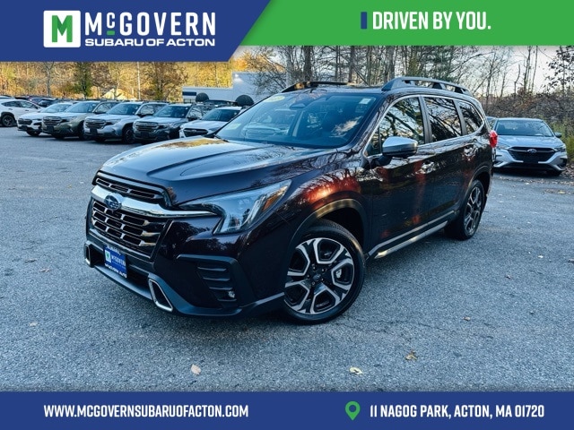 2023 Subaru Ascent Touring's photo