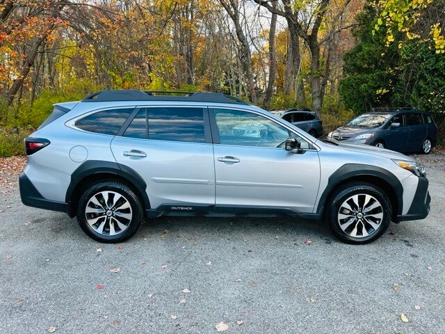 2025 Subaru Outback Limited photo 4