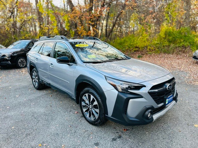 2025 Subaru Outback Limited photo 3