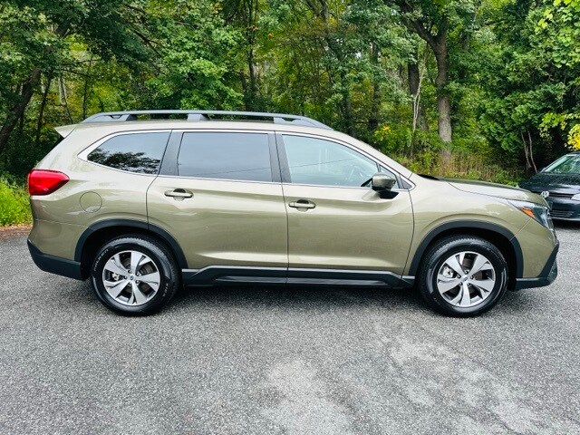 2024 Subaru Ascent Premium photo 4