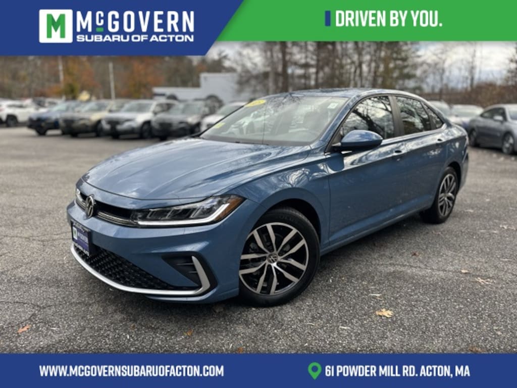 Used 2025 Volkswagen Jetta 1.5T SE Sedan
