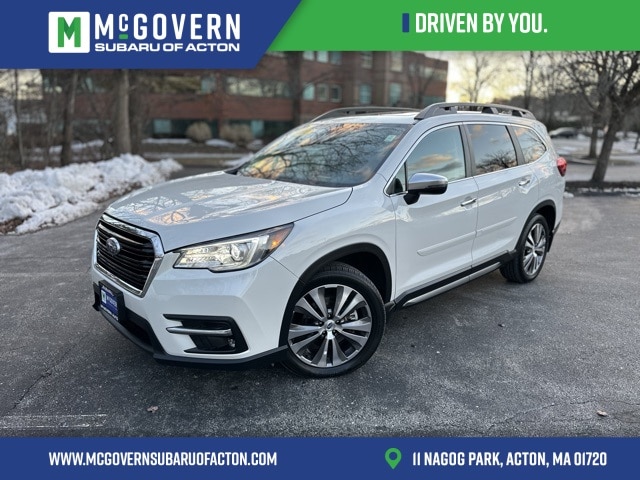 2022 Subaru Ascent Touring's photo