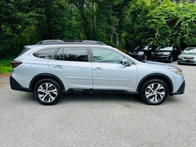 2022 Subaru Outback Limited photo 4